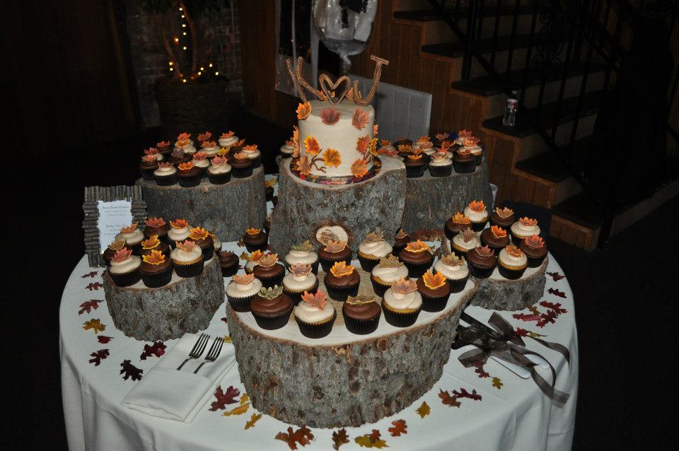 Rustic Fall Wedding Cakes and Cupcakes
