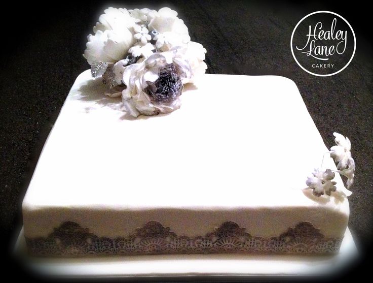 Single Layer Square Wedding Cake