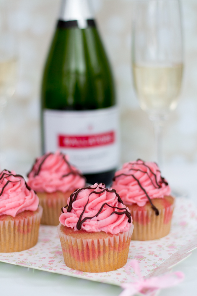 Strawberry Champagne Cupcakes