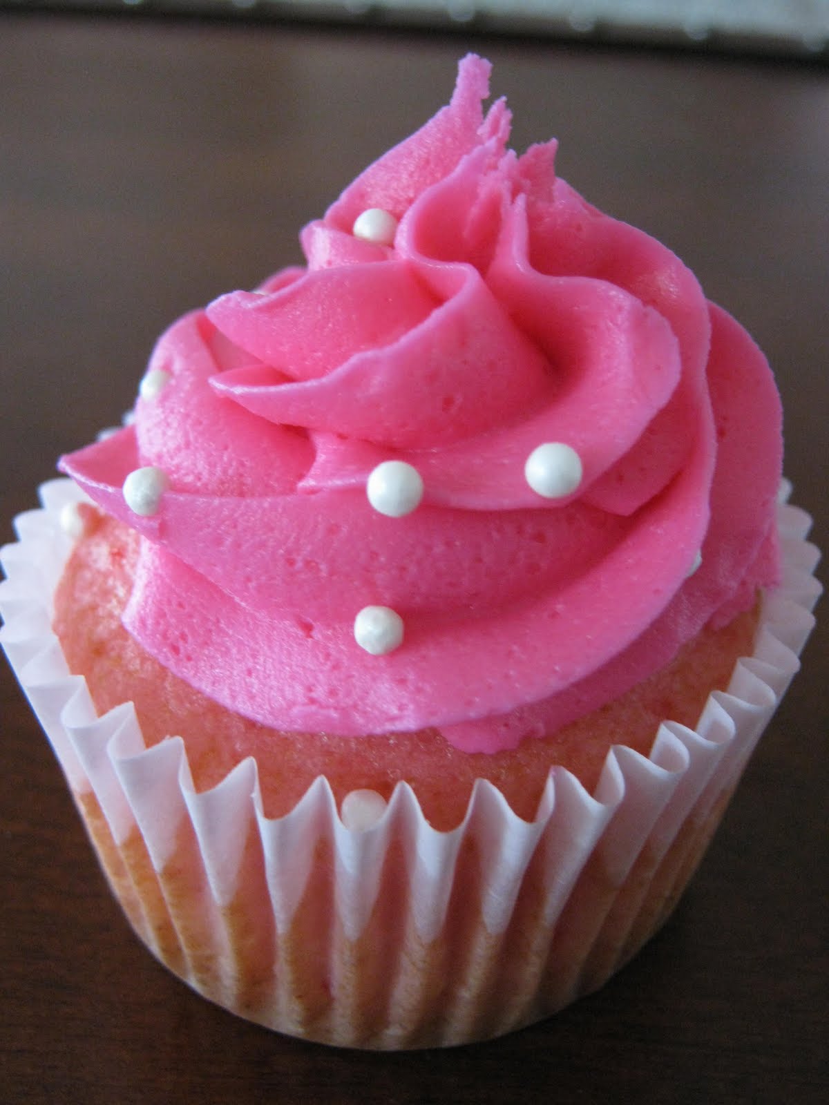 Strawberry Champagne Cupcakes