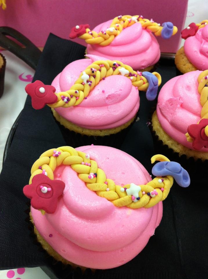 Tangled Birthday Cupcakes