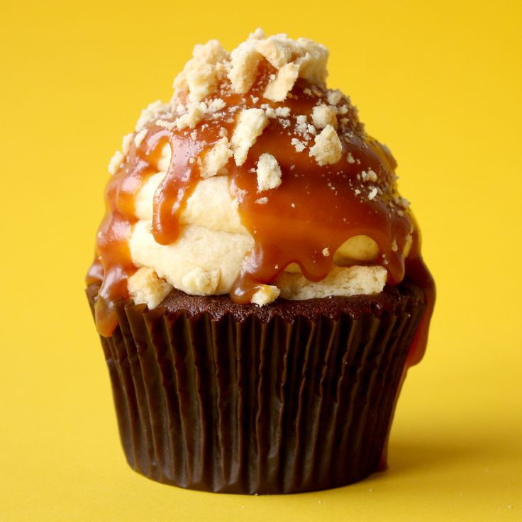 Twix Cupcakes