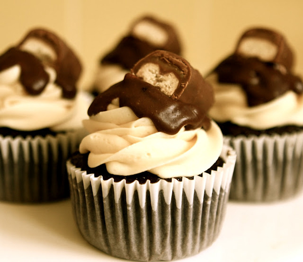 Twix Cupcakes