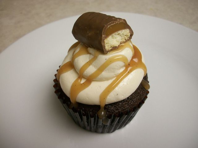 Twix Cupcakes