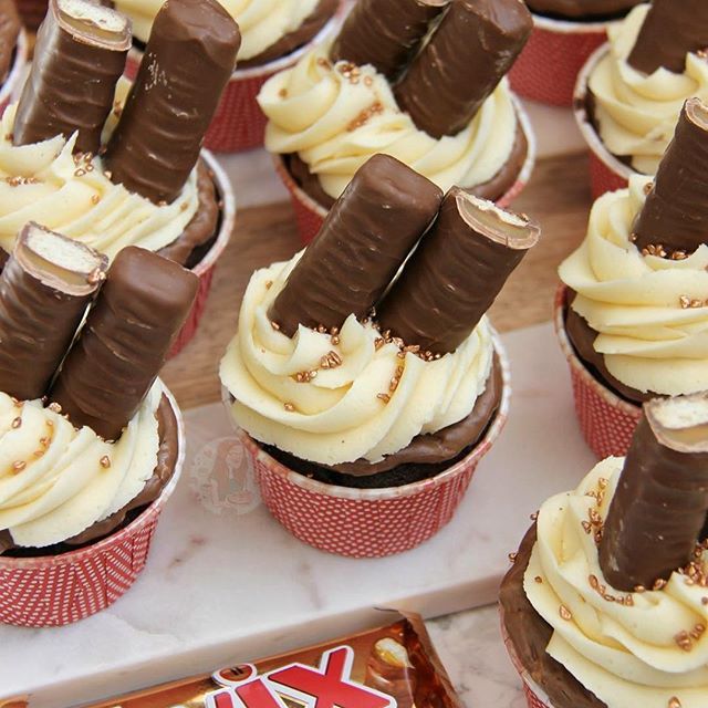 Twix Cupcakes