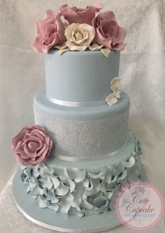 Vintage Rose Wedding Cake