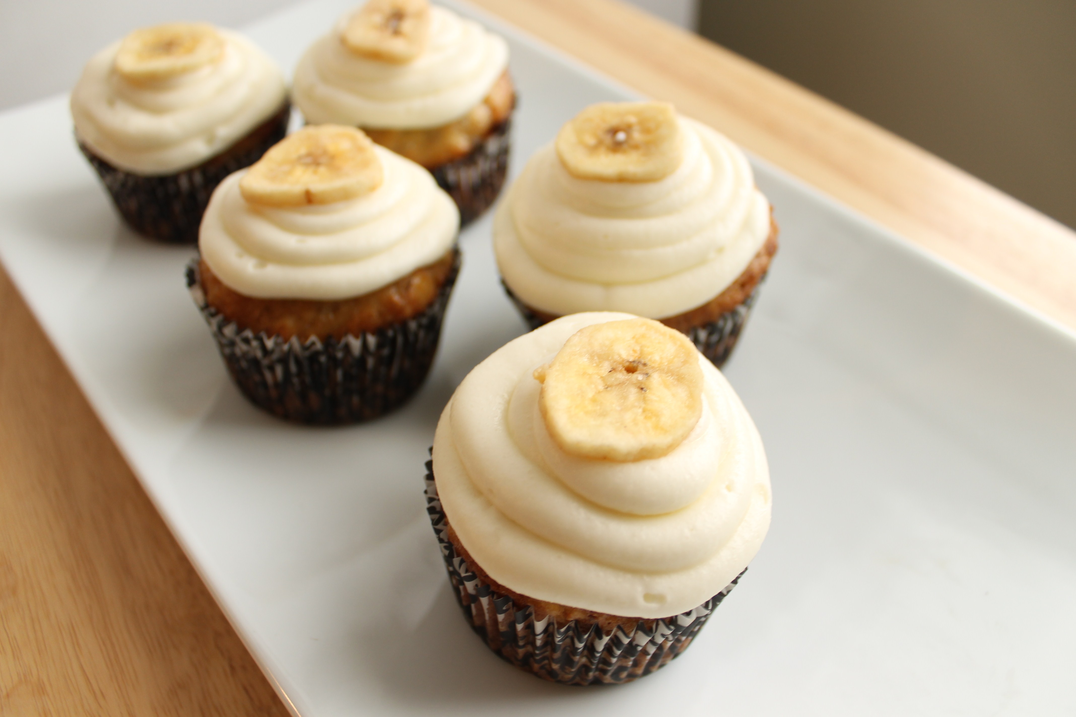 Banana Cupcakes with Cream Cheese Frosting Banana Cupcakes with Cream Cheese Frosting