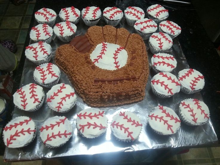 Baseball Cake and Cupcakes