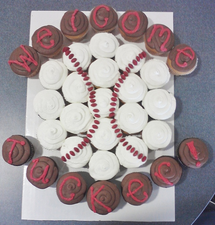 Baseball Cupcake Cake