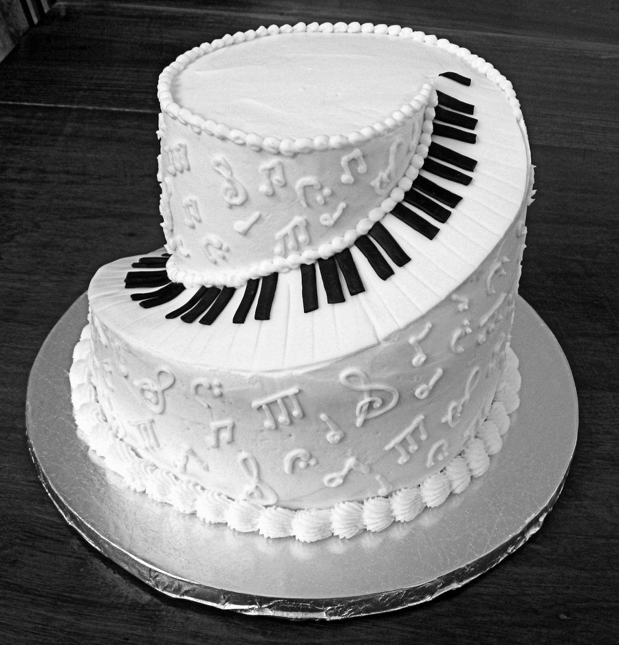 Beautiful Piano Cake