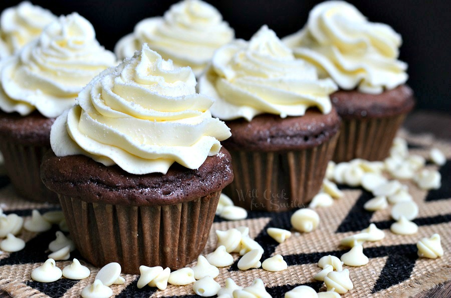 Chocolate Cupcakes with Cream Cheese Frosting Chocolate Cupcakes with Cream Cheese Frosting