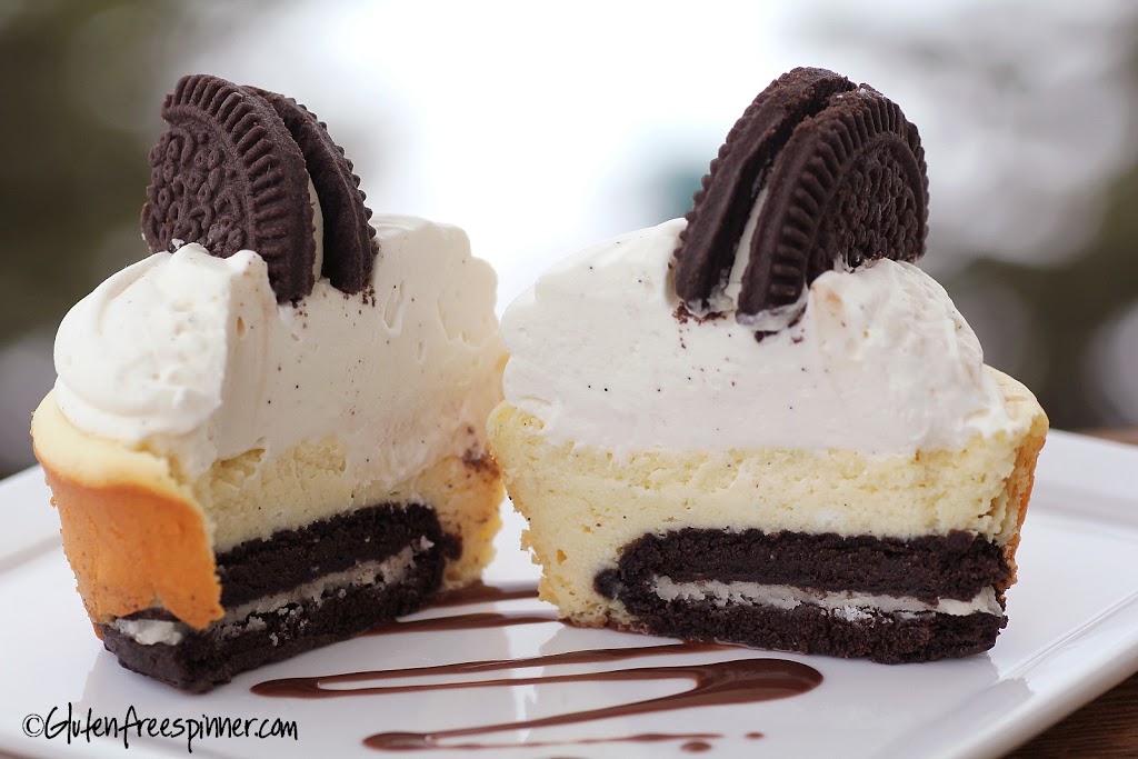Cupcakes with Cookie Crust Cheesecake Cupcakes with Cookie Crust Cheesecake