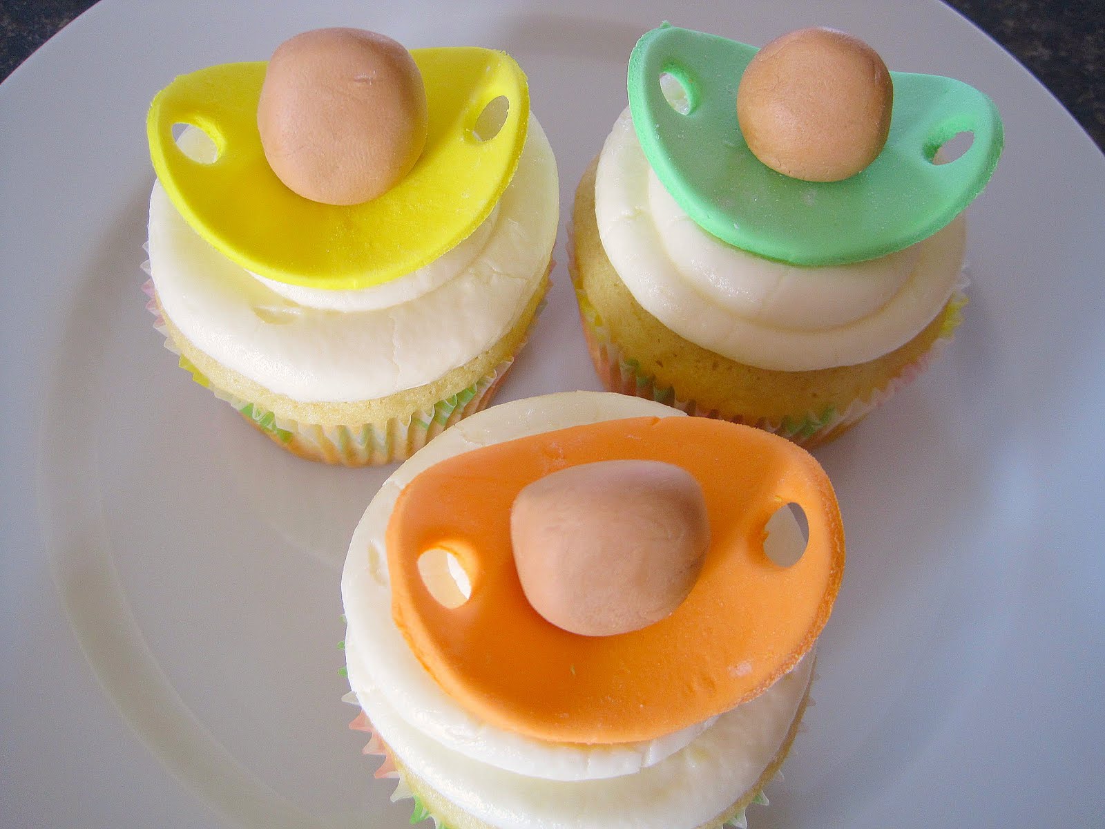 Cupcakes with Pacifiers