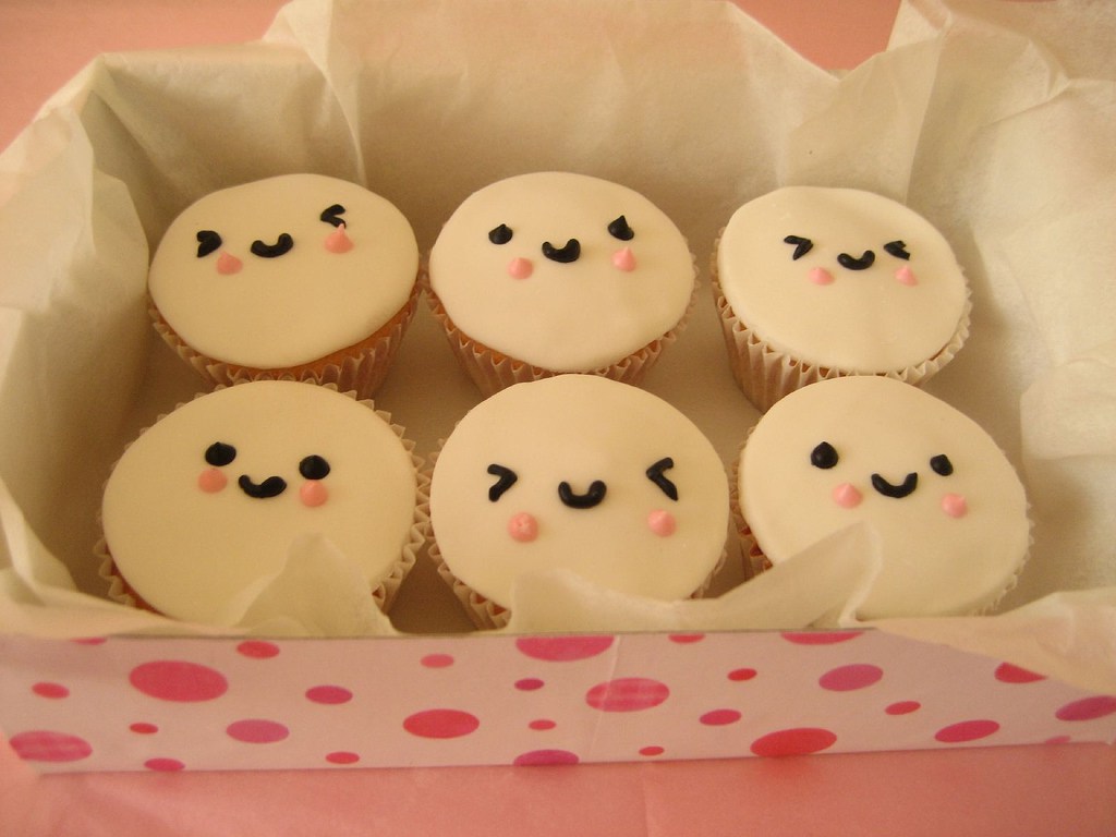 Cute Cupcakes with Faces