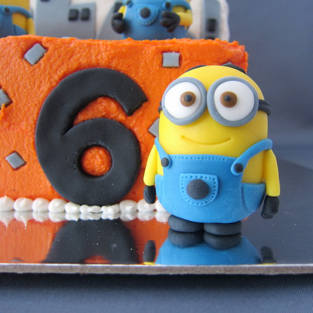 Despicable Me Minion Fondant