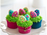 Easter Pull Apart Cupcake Cake