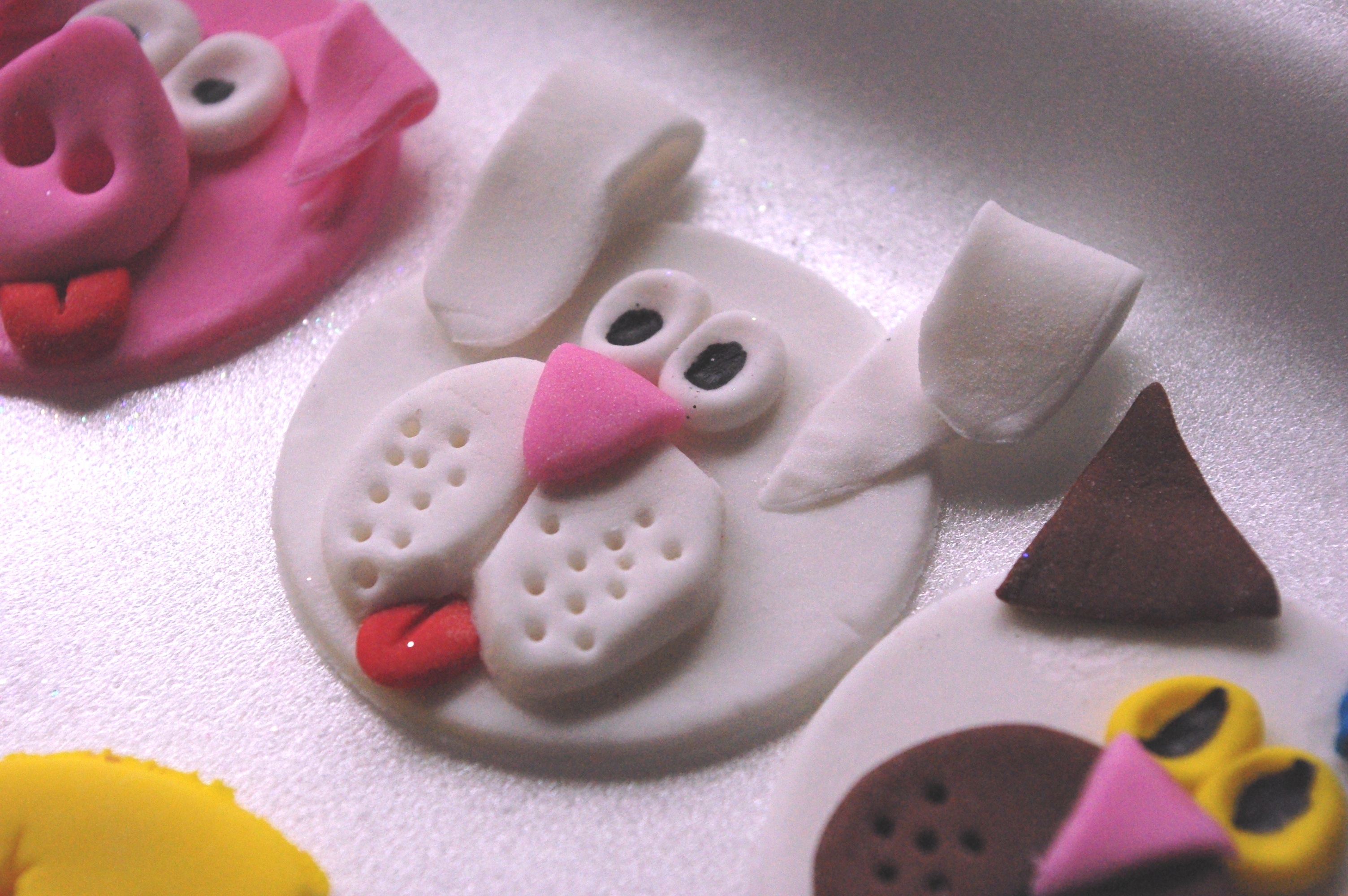 Fondant Animal Faces for Cupcakes Fondant Animal Faces for Cupcakes