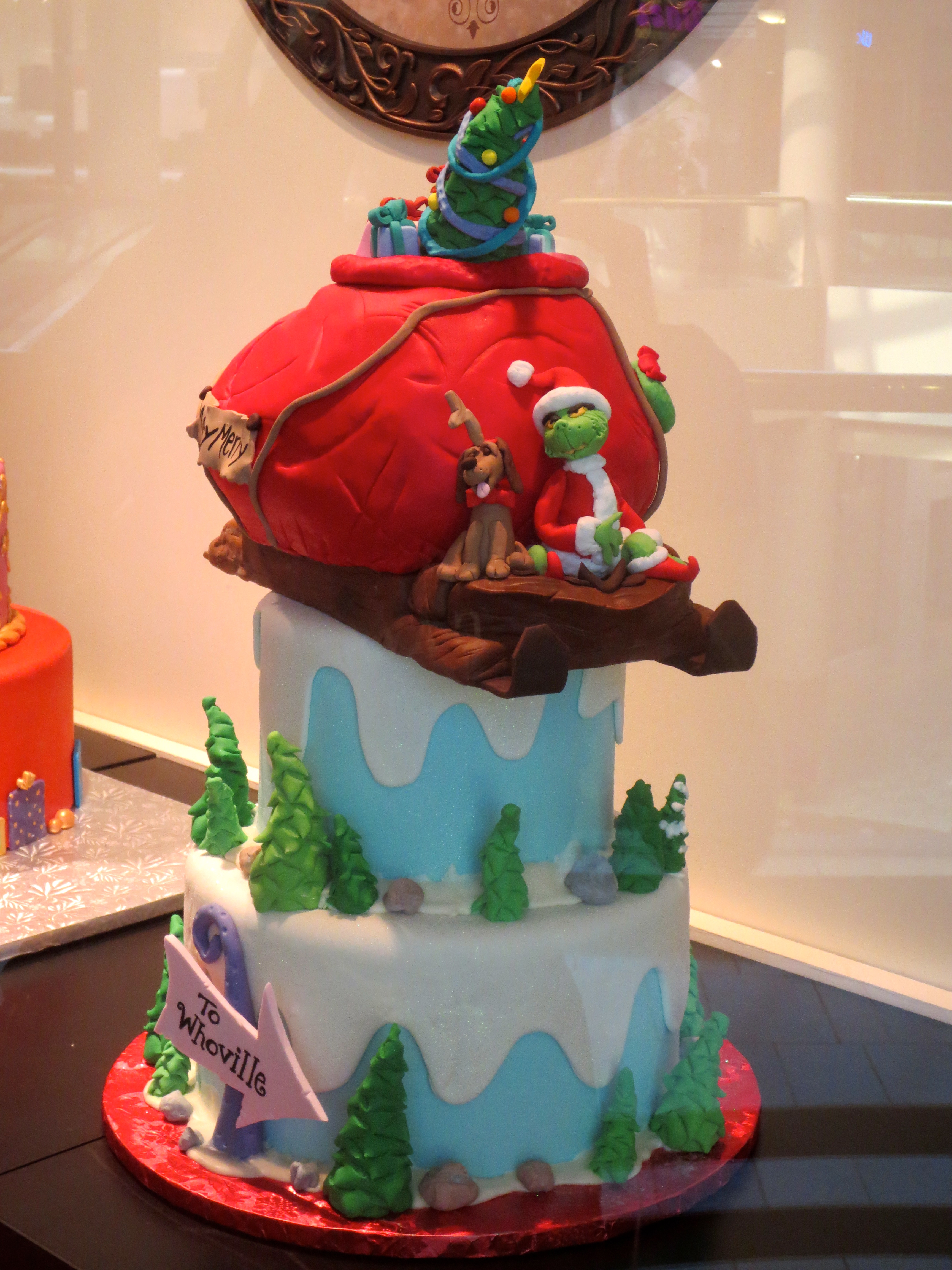 Grinch Fondant Cake