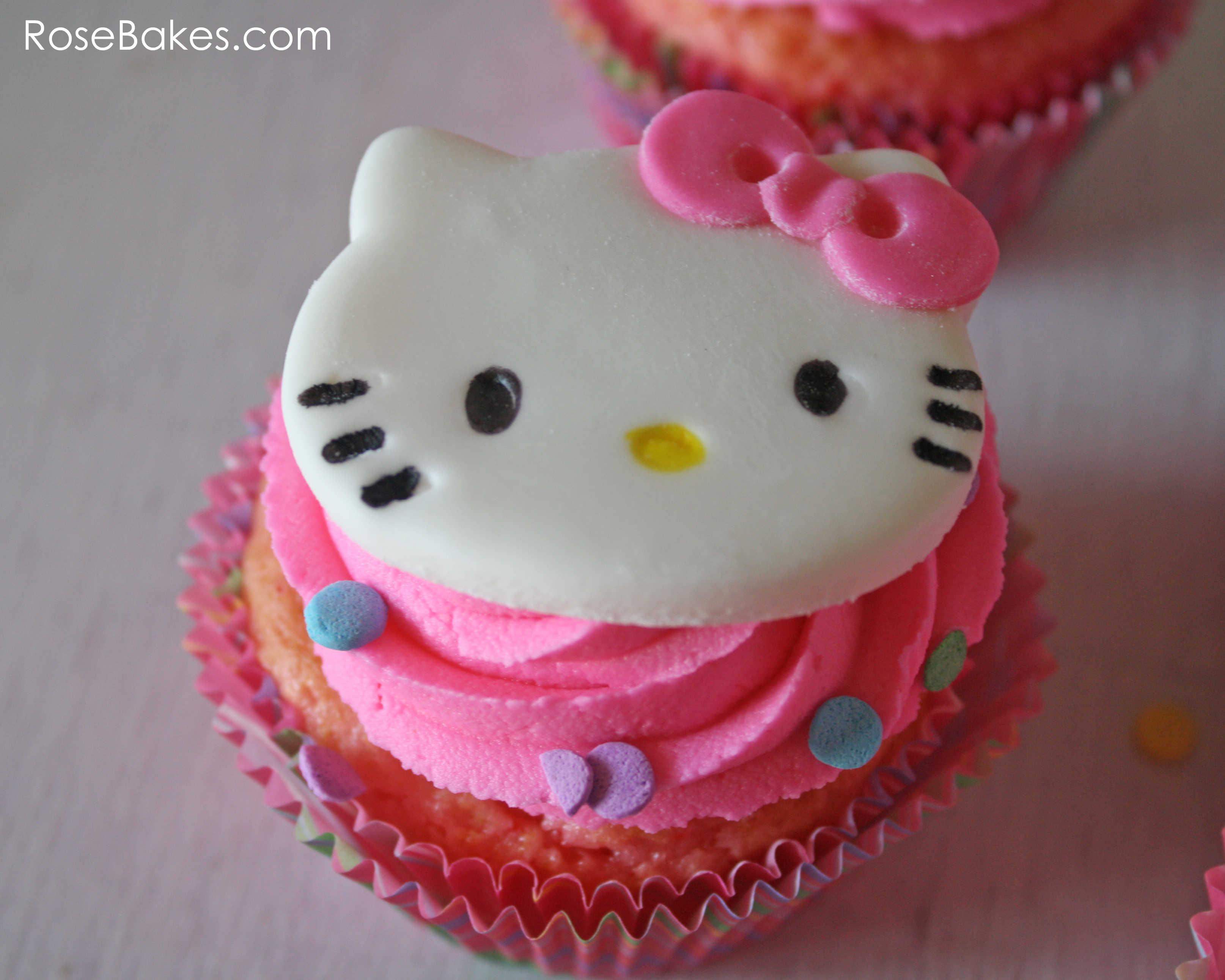 Hello Kitty Cupcakes