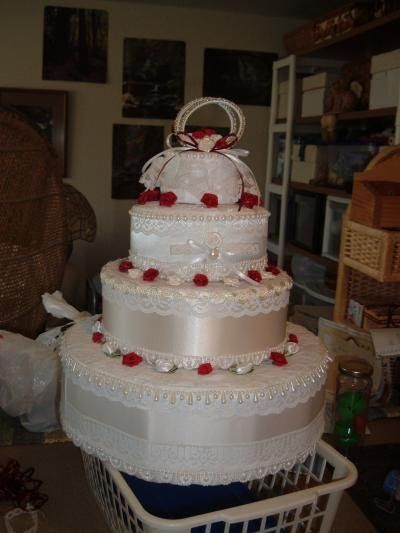How to Make Wedding Towel Cake How to Make Wedding Towel Cake