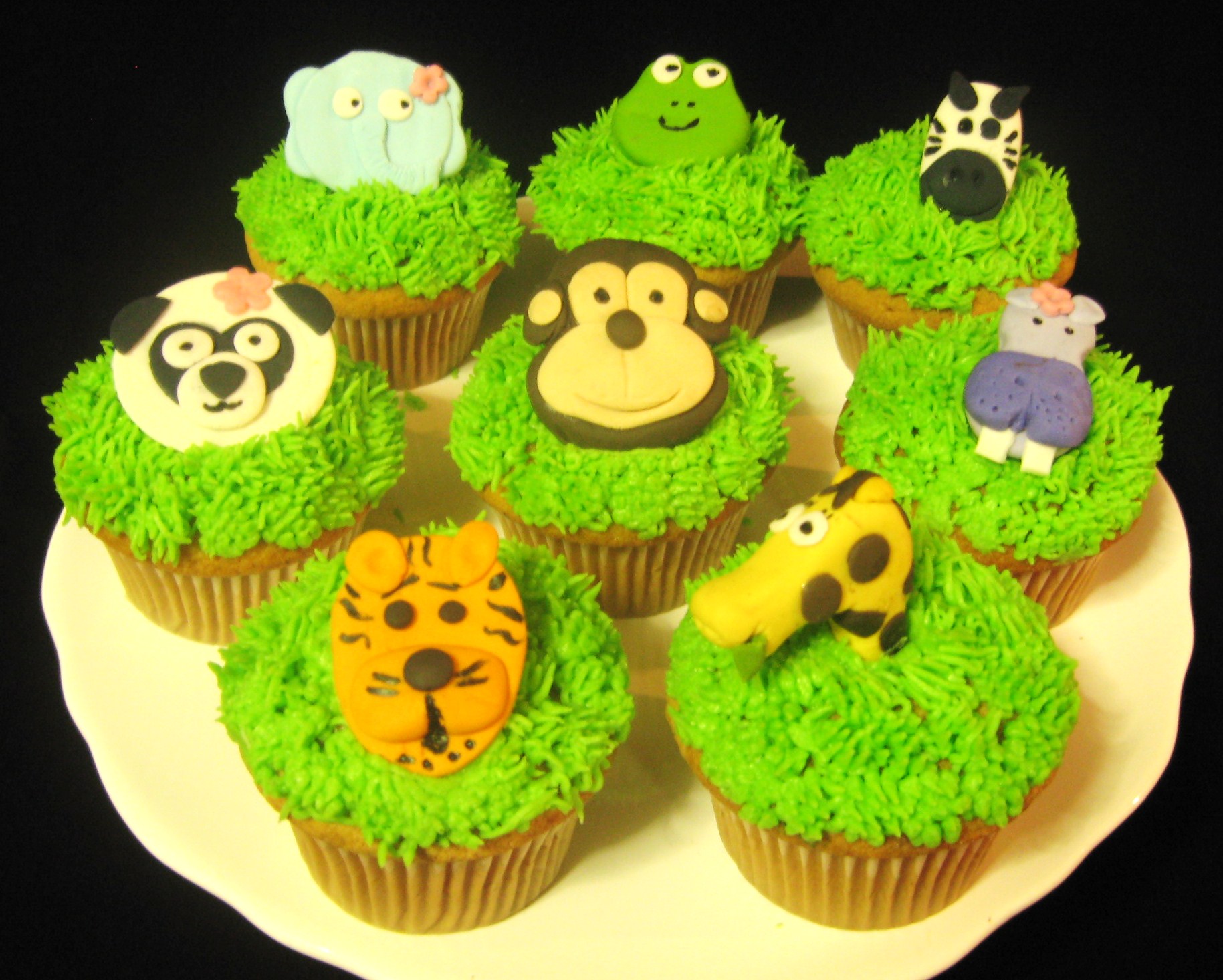 Jungle Animal Cupcakes