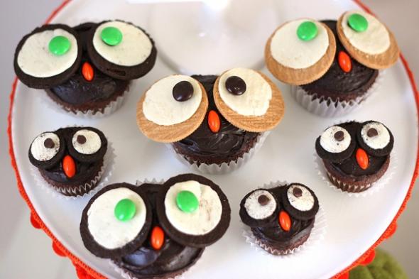 Owl Themed Baby Shower Cupcakes