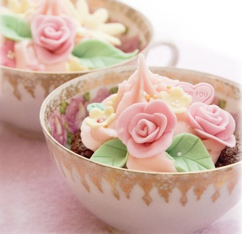 Pastel Flower Cupcakes