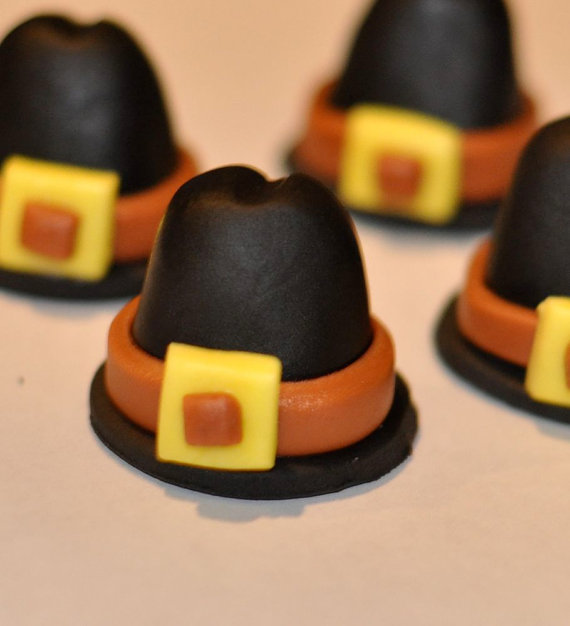 Pilgrim Hat Cupcake Cake