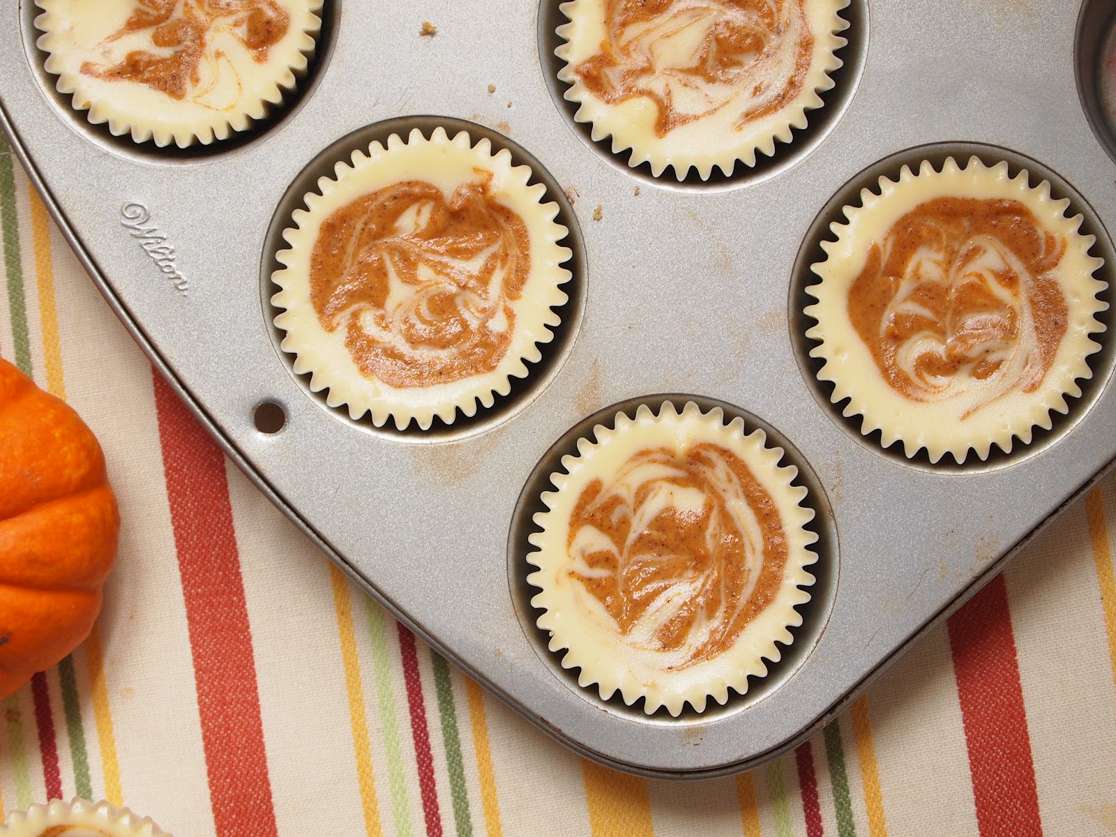 Pumpkin Swirl Cheesecake Cupcakes