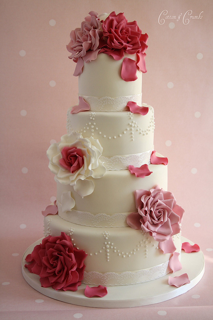 Red and Pink Rose Petals Wedding Cake