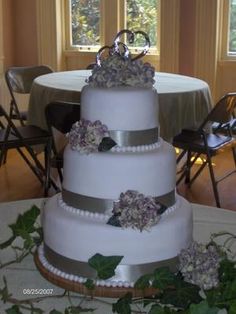 Silver Wedding Cake with Ribbon