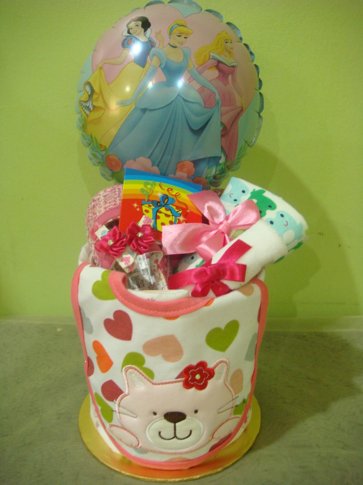 Small Diaper Cakes with Balloons
