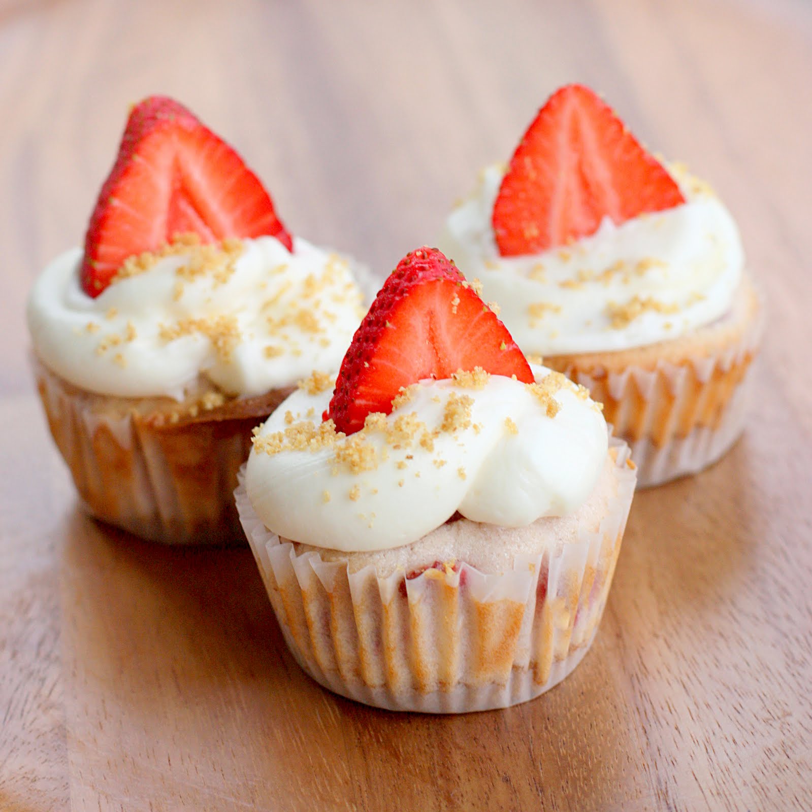 Strawberry Cheesecake Cupcakes