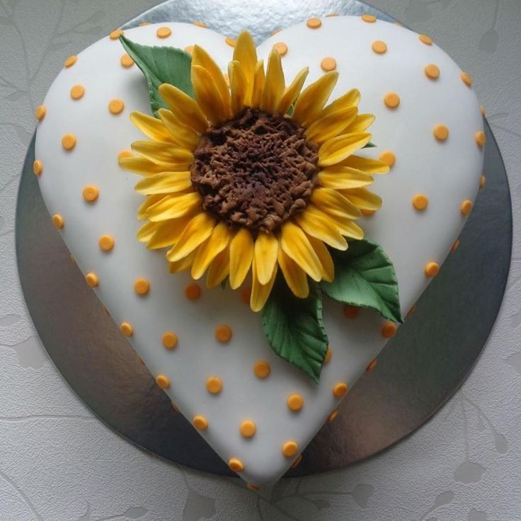 Sunflower Birthday Cake