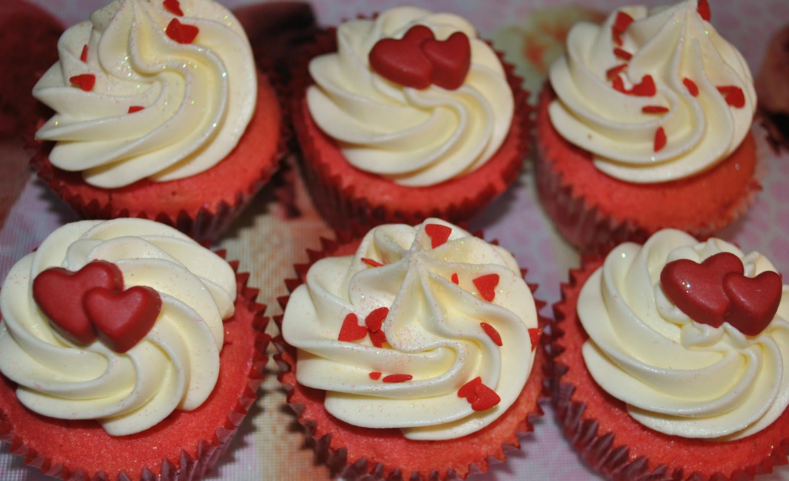 Valentine's Day Cakes and Cupcakes