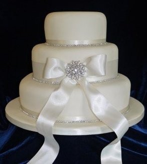 3 Tier Wedding Cake to Serve 150 People