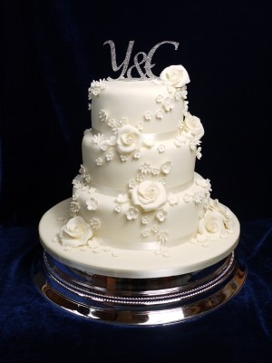 3 Tier Wedding Cakes for 150 People
