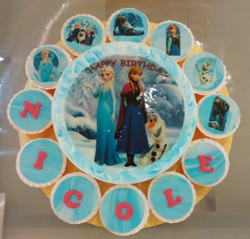 Cartoon Frozen Cake