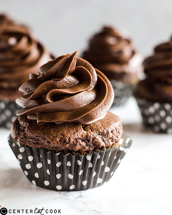 Chocolate Cupcakes with Cheesecake Filling