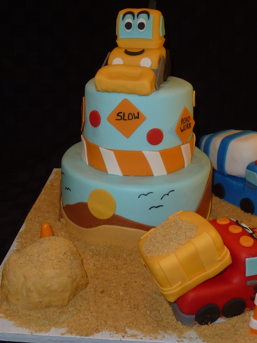 Construction Themed Birthday Cake Construction Themed Birthday Cake