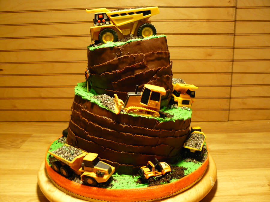 Construction Themed Cake Construction Themed Cake