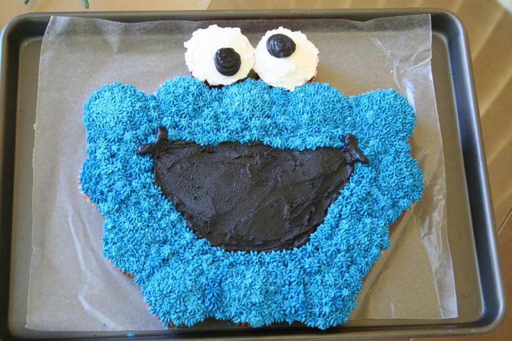 Cookie Monster Cupcake Cake