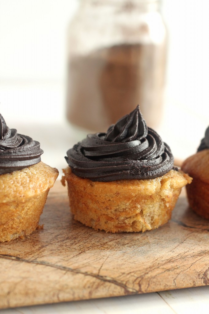 Dark Chocolate Banana Cupcakes with Frosting