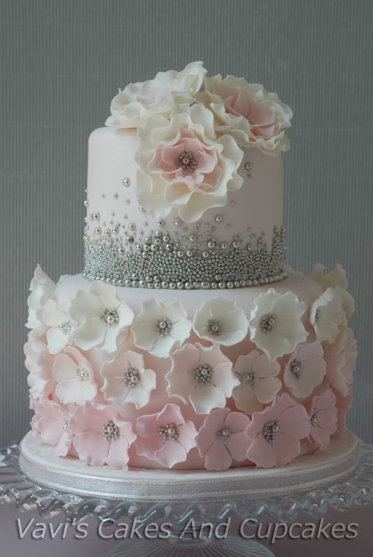Elegant 50th Birthday Cakes