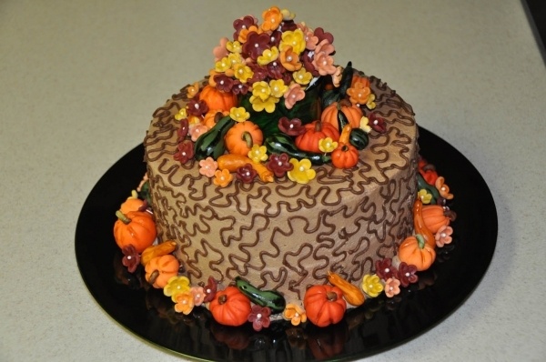 Fall Cake with Fondant Decorations