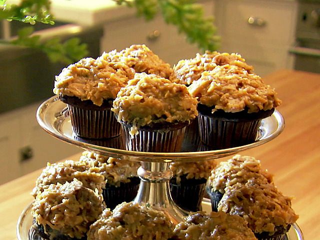 German Chocolate Cupcakes Recipe