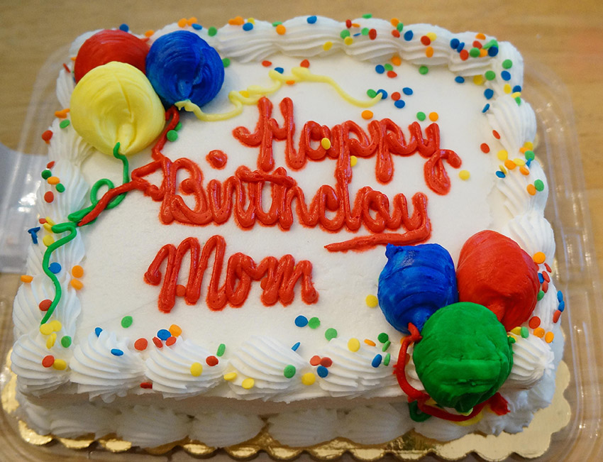 Happy Birthday Mom Cake