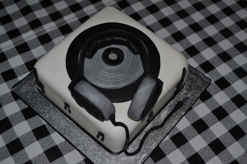 Happy Birthday Radio DJ Cakes
