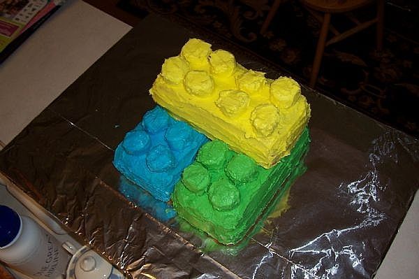 How to Make LEGO Birthday Cakes for Boys