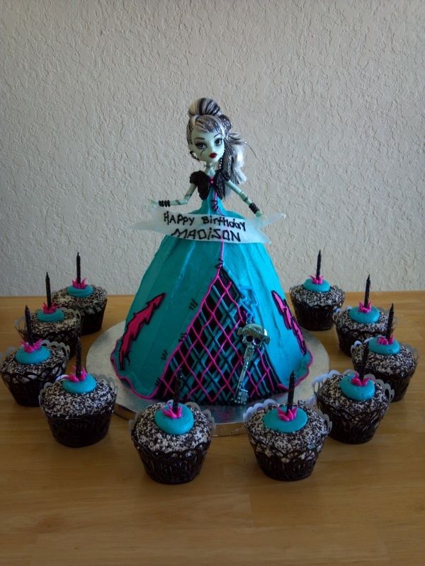 7 Photos of Monster High Cakes For Hannah 7 Photos of Monster High Cakes For Hannah